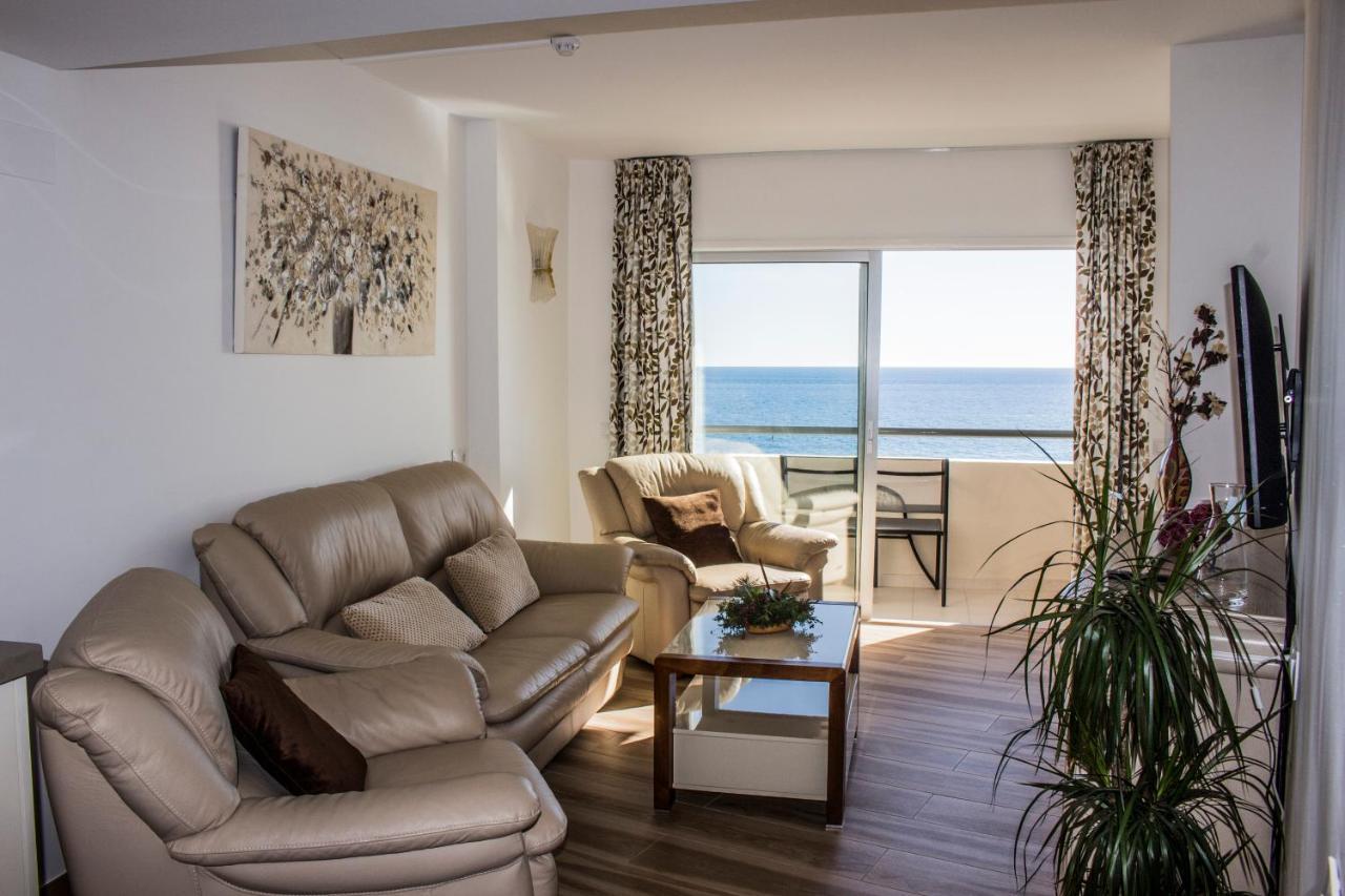 Beachfront Apartment In Fuengirola With Sea Views エクステリア 写真